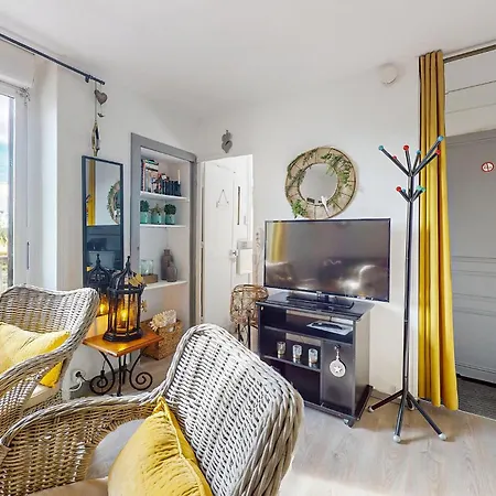 Apartment 1 Bedroom Gorgeous In